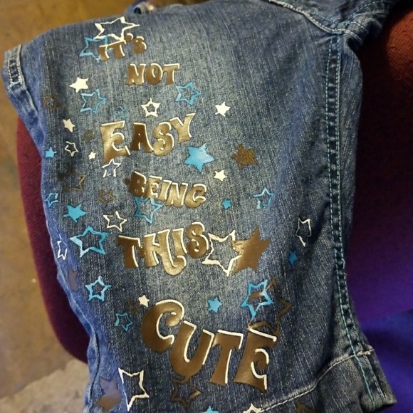 25# It's not easy being this cute short pants - Picture 6 of 6